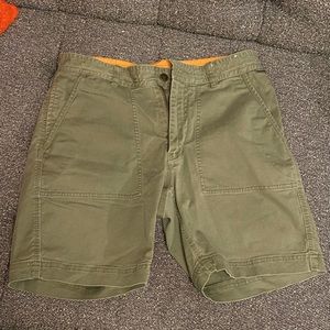 Howler Brothers Clarksville walk short size 30.  Olive green, like new.